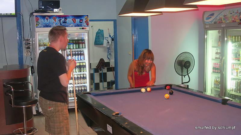 09.06.2013 Smurf Bar