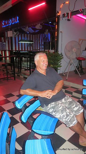 10.06.2013 Smurf Bar