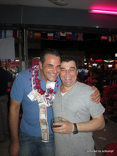 10.08.2013 Smurf Bar