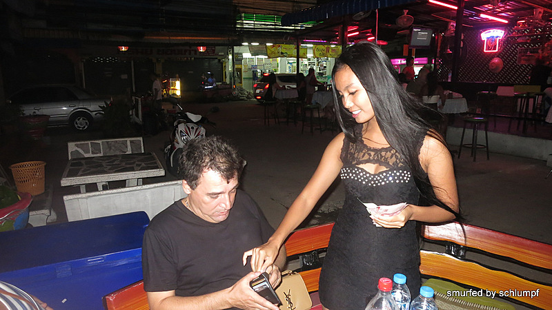 10.10.2013 Smurf Bar