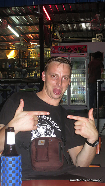 10.10.2013 Smurf Bar