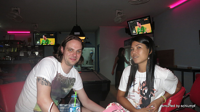 10.10.2013 Smurf Bar