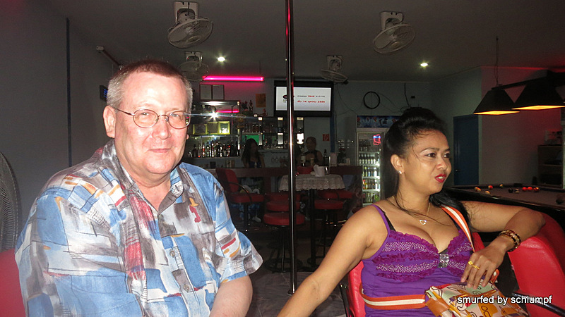 10.10.2013 Smurf Bar