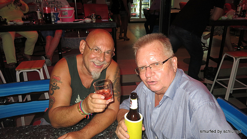 10.10.2013 Smurf Bar