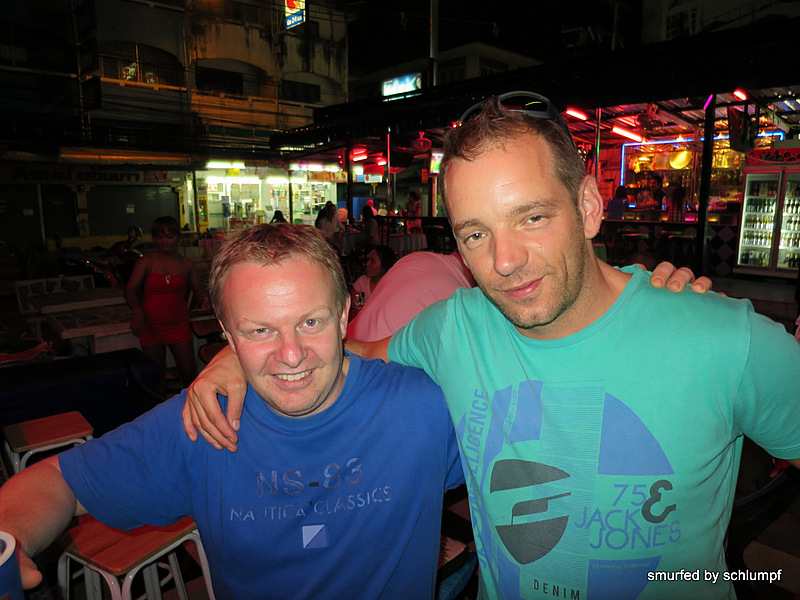 10.12.2013 Smurf Bar