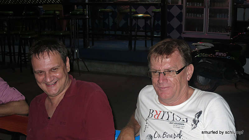 11.11.2013 Smurf Bar