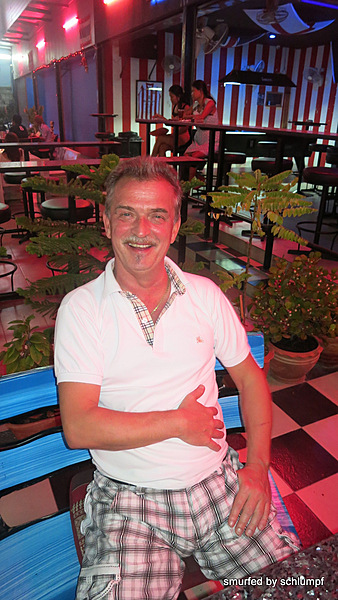 11.11.2013 Smurf Bar