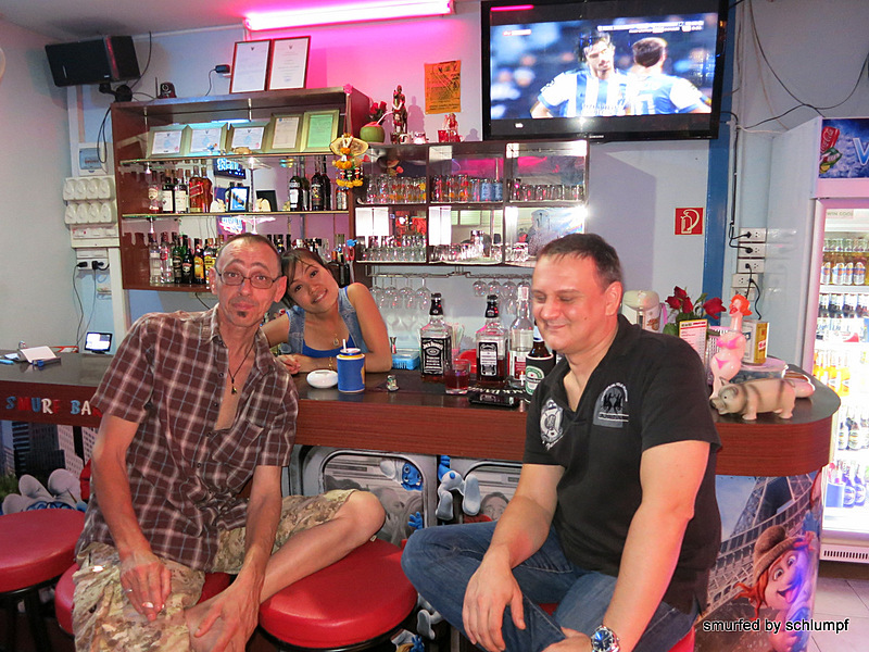 11.12.2013 Smurf Bar