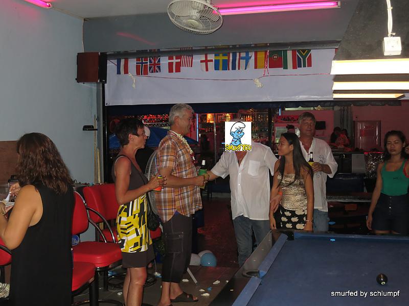 12.06.2013 Smurf Bar
