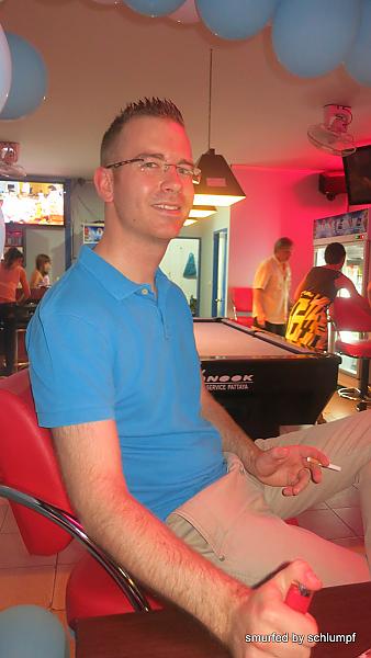12.06.2013 Smurf Bar