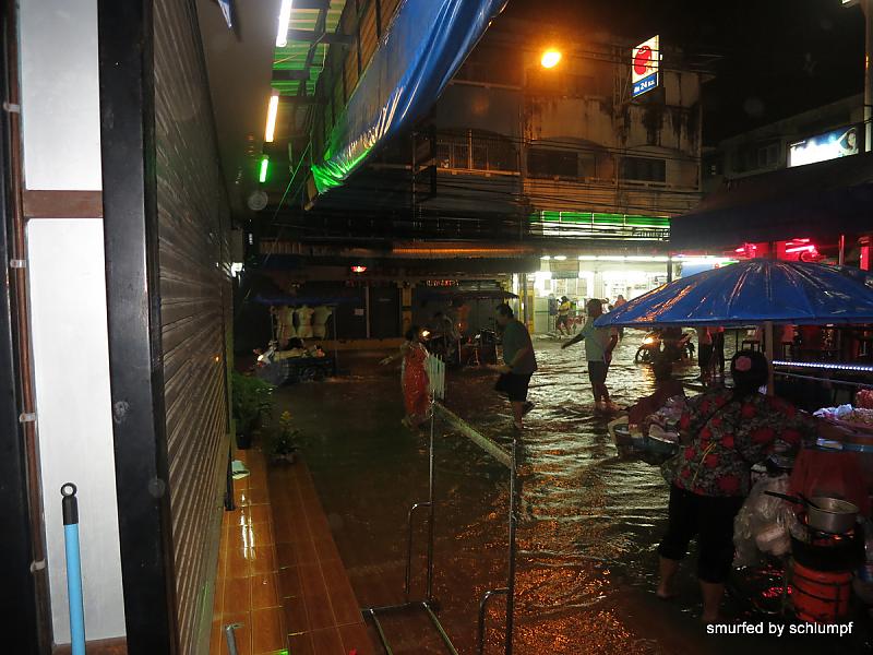 12.06.2013 Smurf Bar