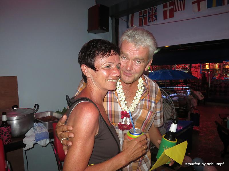 12.06.2013 Smurf Bar
