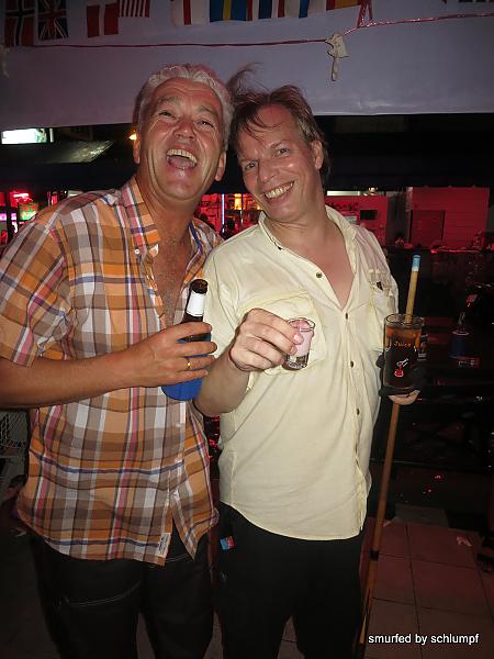 12.06.2013 Smurf Bar