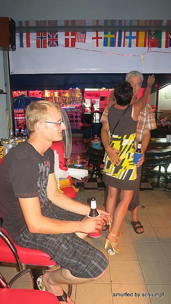 12.06.2013 Smurf Bar