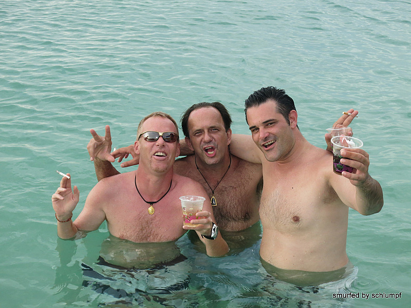 12.08.2013 Smurf Bar