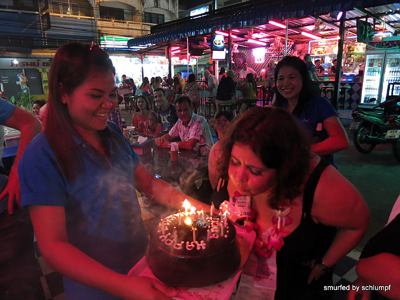12.12.2013 Smurf Bar