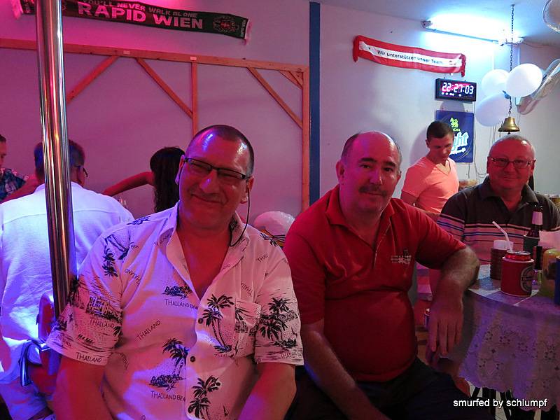 12.12.2013 Smurf Bar
