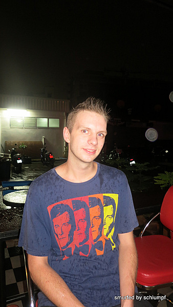 13.10.2013 Smurf Bar