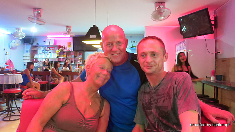 13.11.2013 Smurf Bar