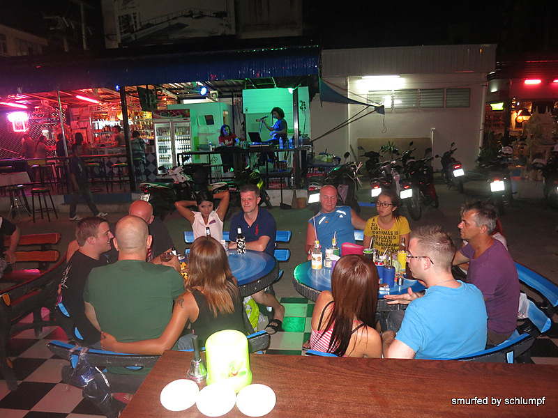 14.10.2013 Smurf Bar