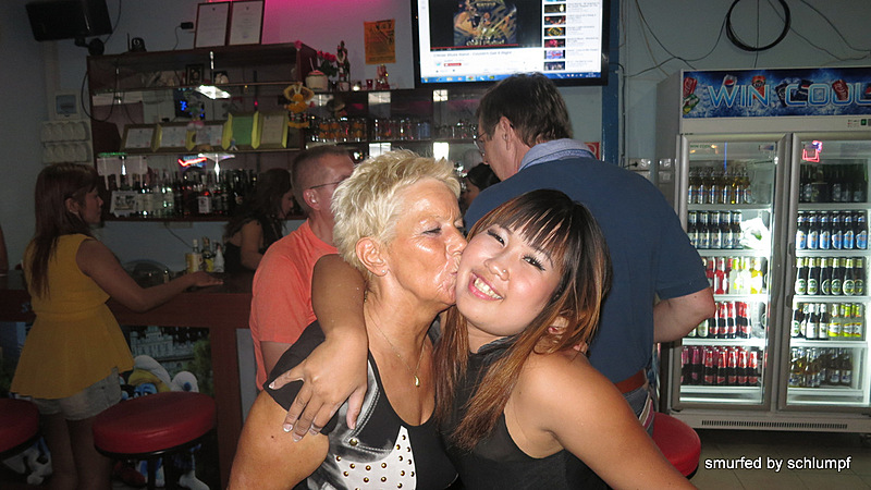 16.11.2013 Smurf Bar