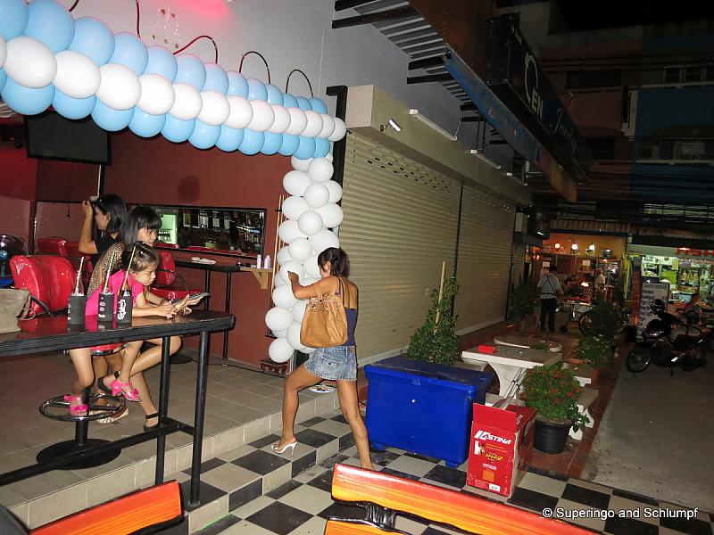 17.05.2013 Smurf Bar