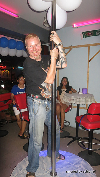 20.11.2013 Smurf Bar