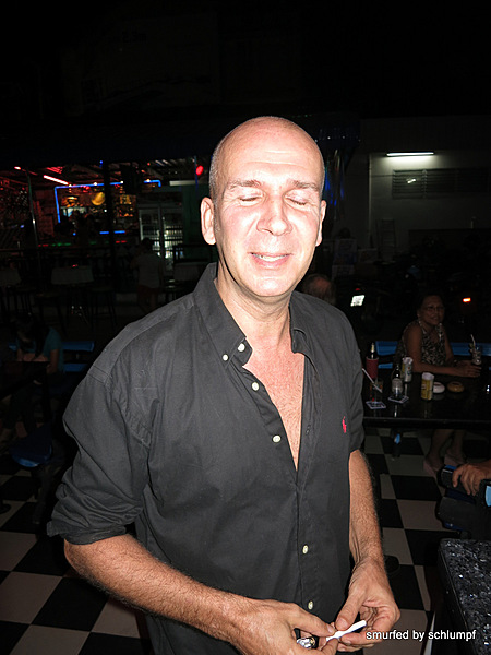 2014-01-10 Smurf Bar