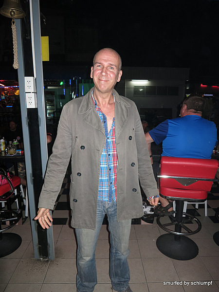 2014-01-24 Smurf Bar