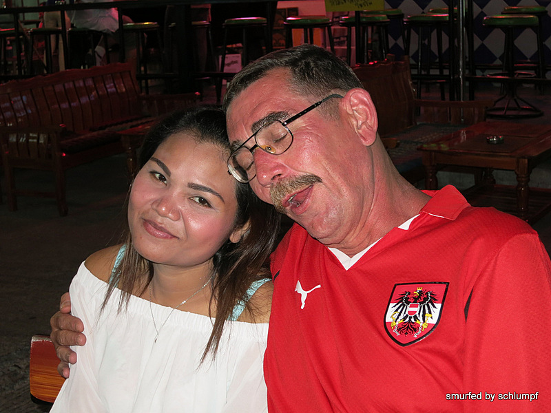 2014-02-06 Smurf Bar