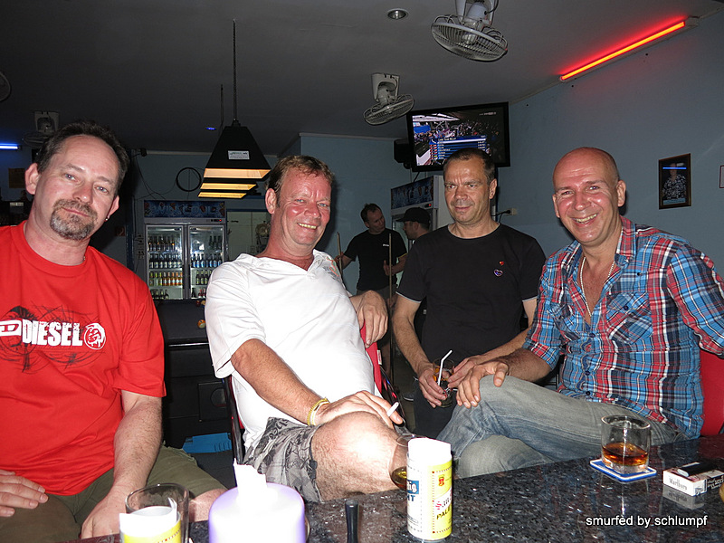 2014-02-13 Smurf Bar