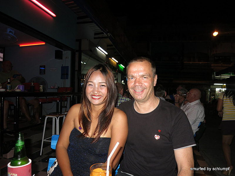 2014-02-13 Smurf Bar