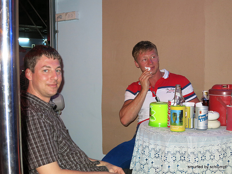 2014-02-22 Smurf Bar