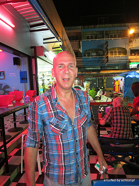 2014-02-23 Smurf Bar