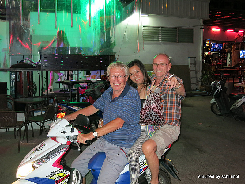 2014-02-23 Smurf Bar