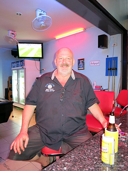 2014-02-23 Smurf Bar