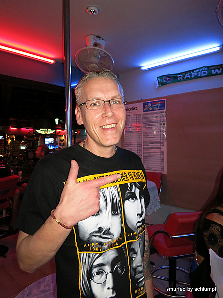 2014-03-05 Smurf Bar