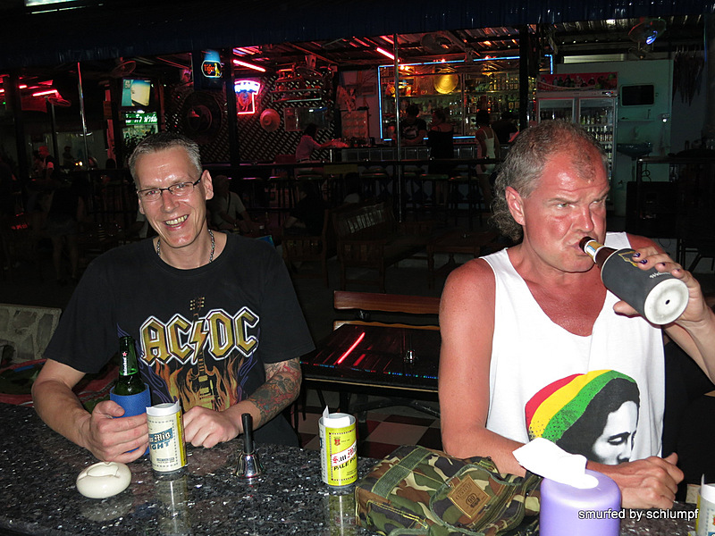 2014-03-11 Smurf Bar