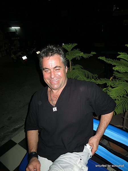 2014-03-17 Smurf Bar