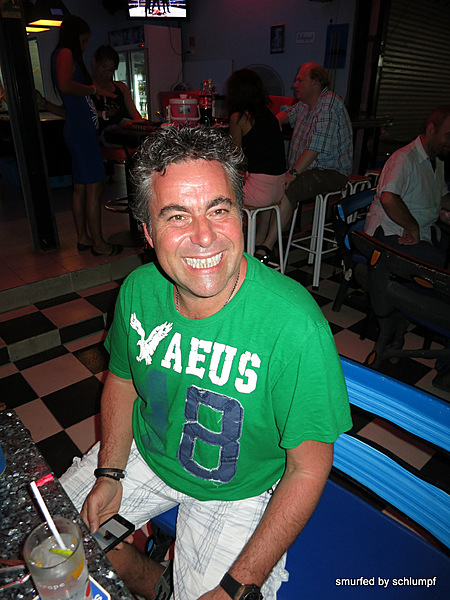 2014-03-18 Smurf Bar
