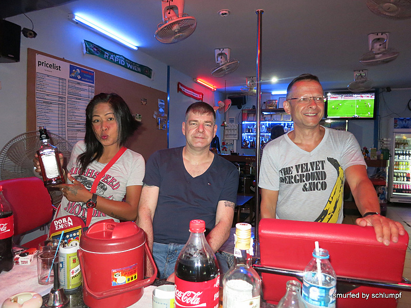 2014-03-23 Smurf Bar