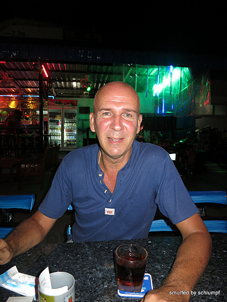 2014-04-01 Smurf Bar