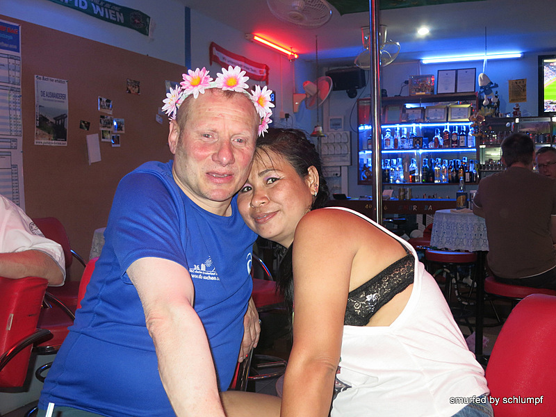 2014-04-13 Smurf Bar