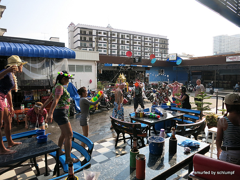 2014-04-16 Smurf Bar