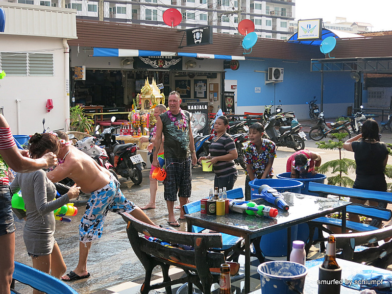 2014-04-16 Smurf Bar