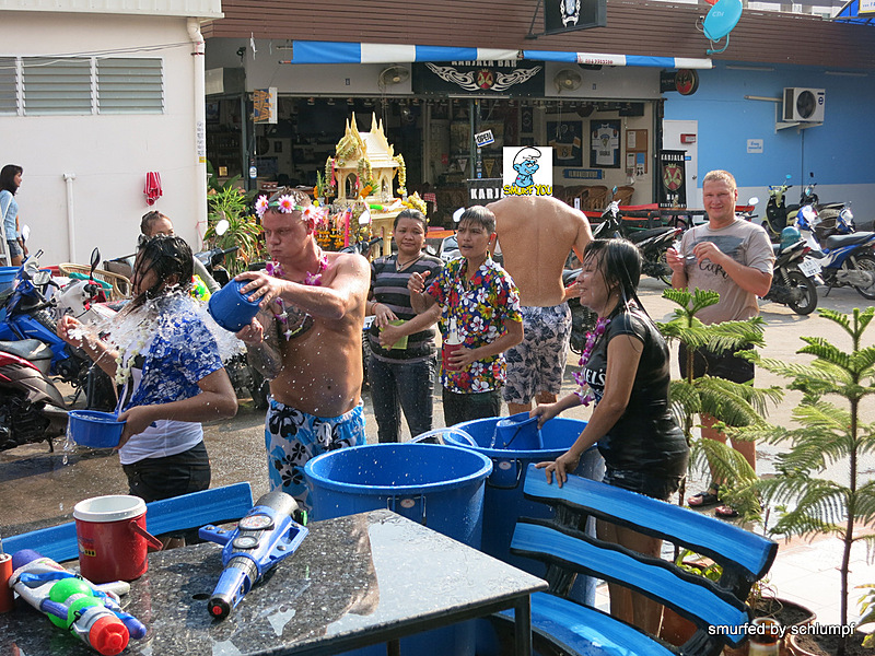 2014-04-16 Smurf Bar