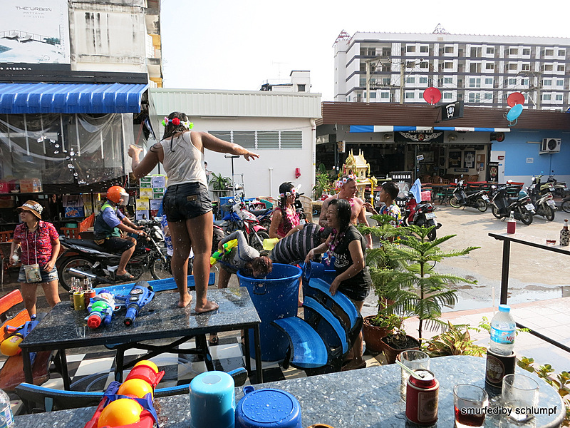 2014-04-16 Smurf Bar