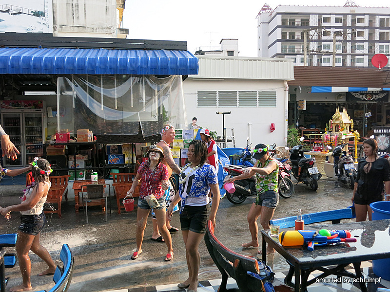 2014-04-16 Smurf Bar