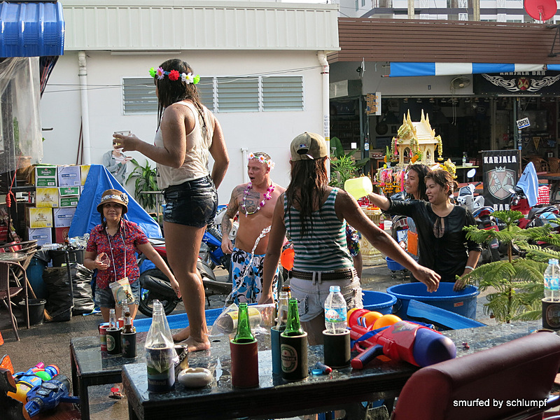 2014-04-16 Smurf Bar