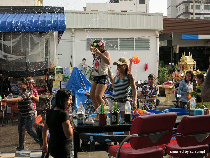 2014-04-16 Smurf Bar